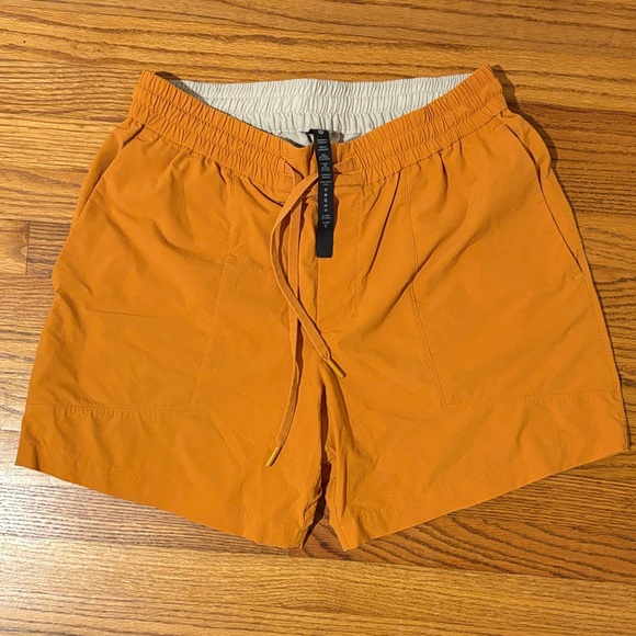 lululemon athletica Orange Athletic Shorts - Picture 1 of 4